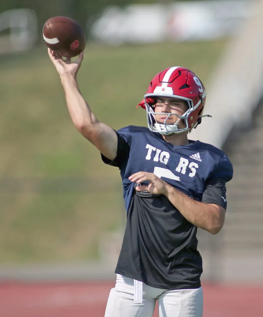 High school football preview: Depth, skill position standouts make Moon Area legit contender