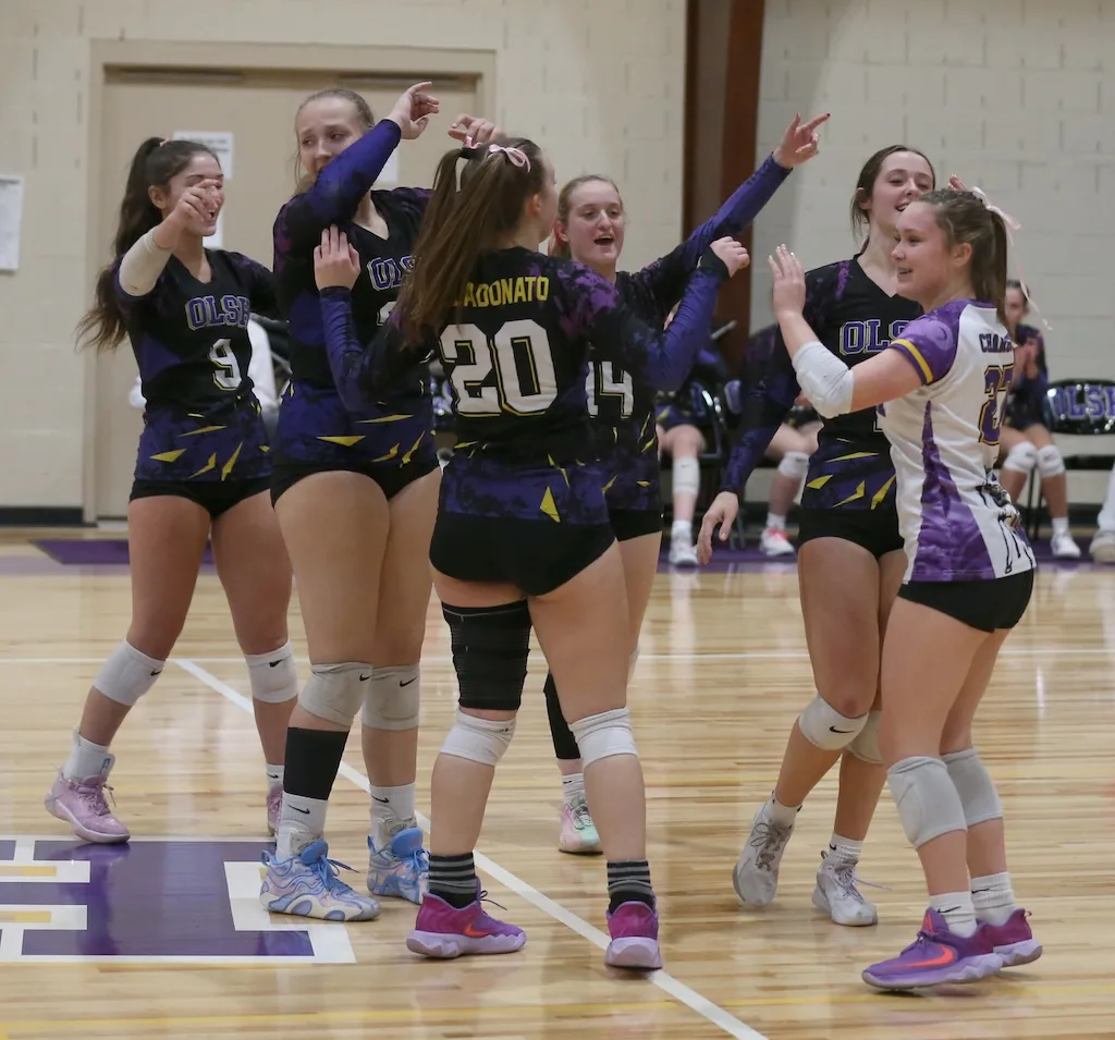 High school roundup: OLSH wins WPIAL volleyball opener; OLSH, Carlynton pass first-round girls soccer tests