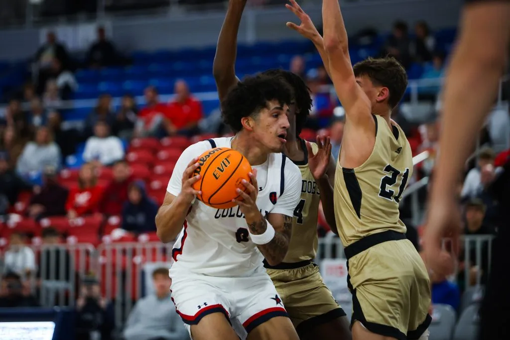 RMU basketball: Men outlast visiting Illinois-Chicago; women fall on the road to Eastern Michigan