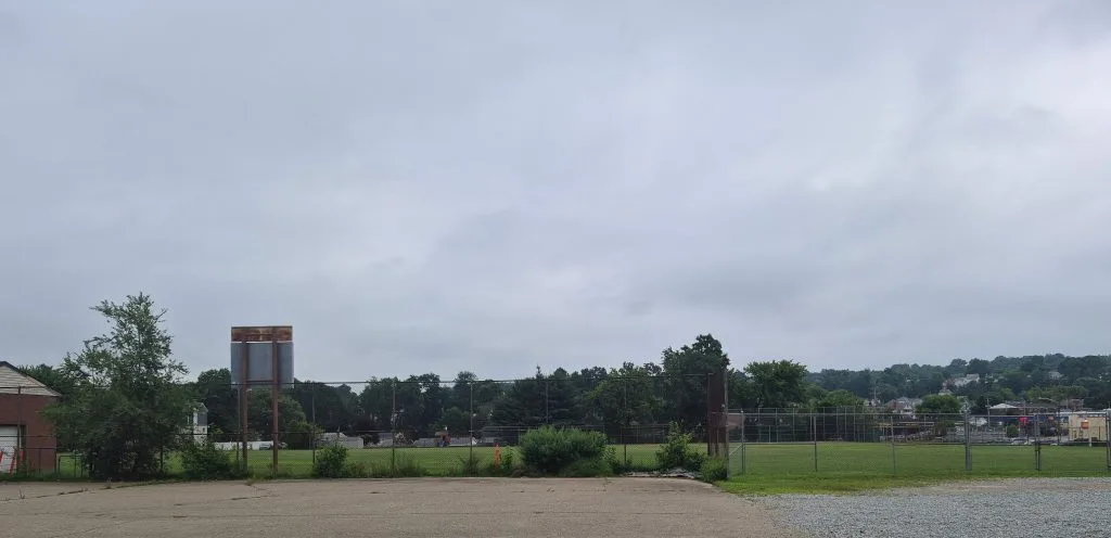 Crafton community weighs future use of South Linden Avenue land