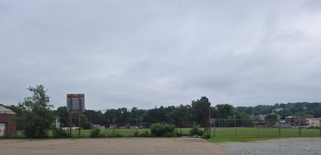 Crafton community weighs future use of South Linden Avenue land