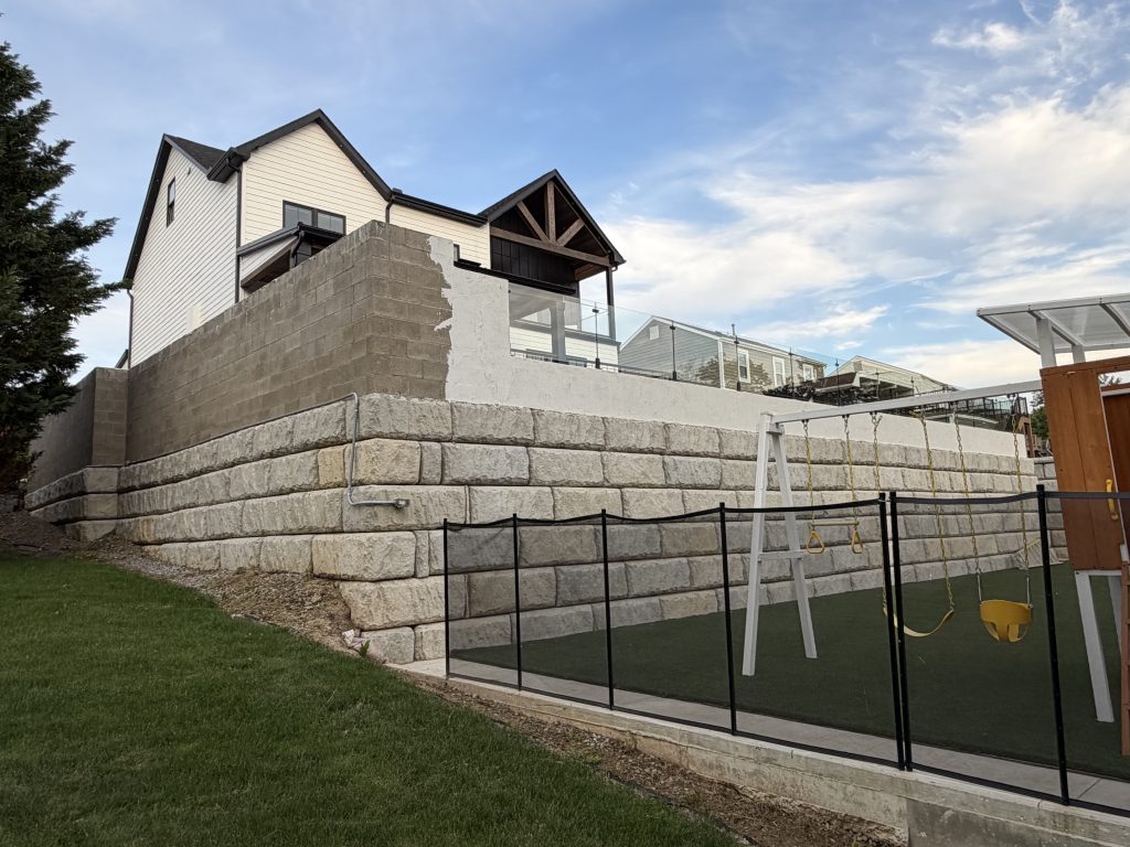 Robinson board overturns zoning officer's ruling on controversial wall