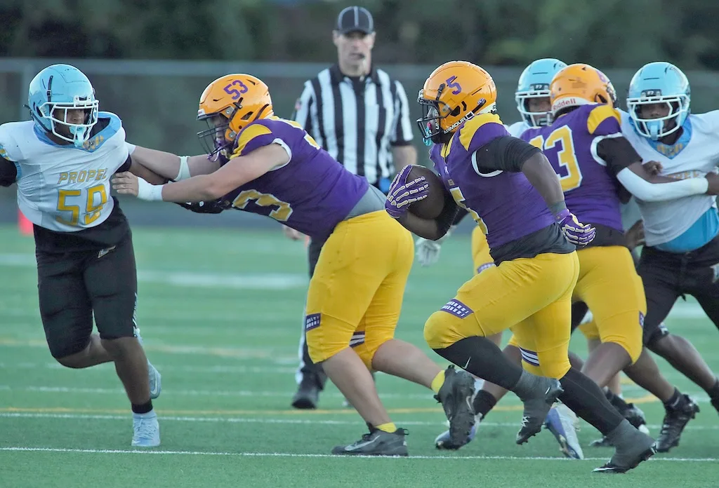 Friday Night Lights: Bishop Canevin still perfect; Montour edged by TJ